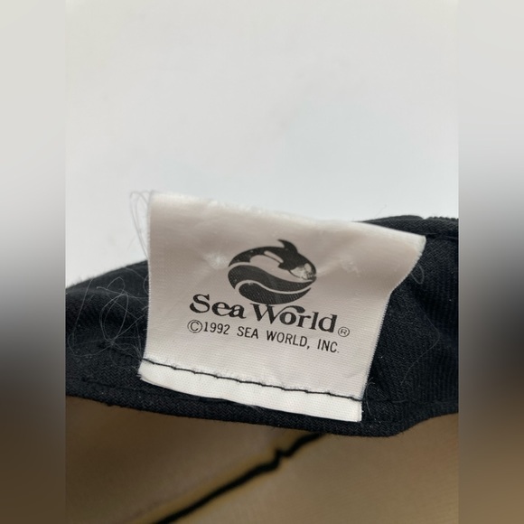 Vintage SeaWorld Shamu Orca Whale Hat Black White Novelty 1990s Rare - Picture 6 of 7
